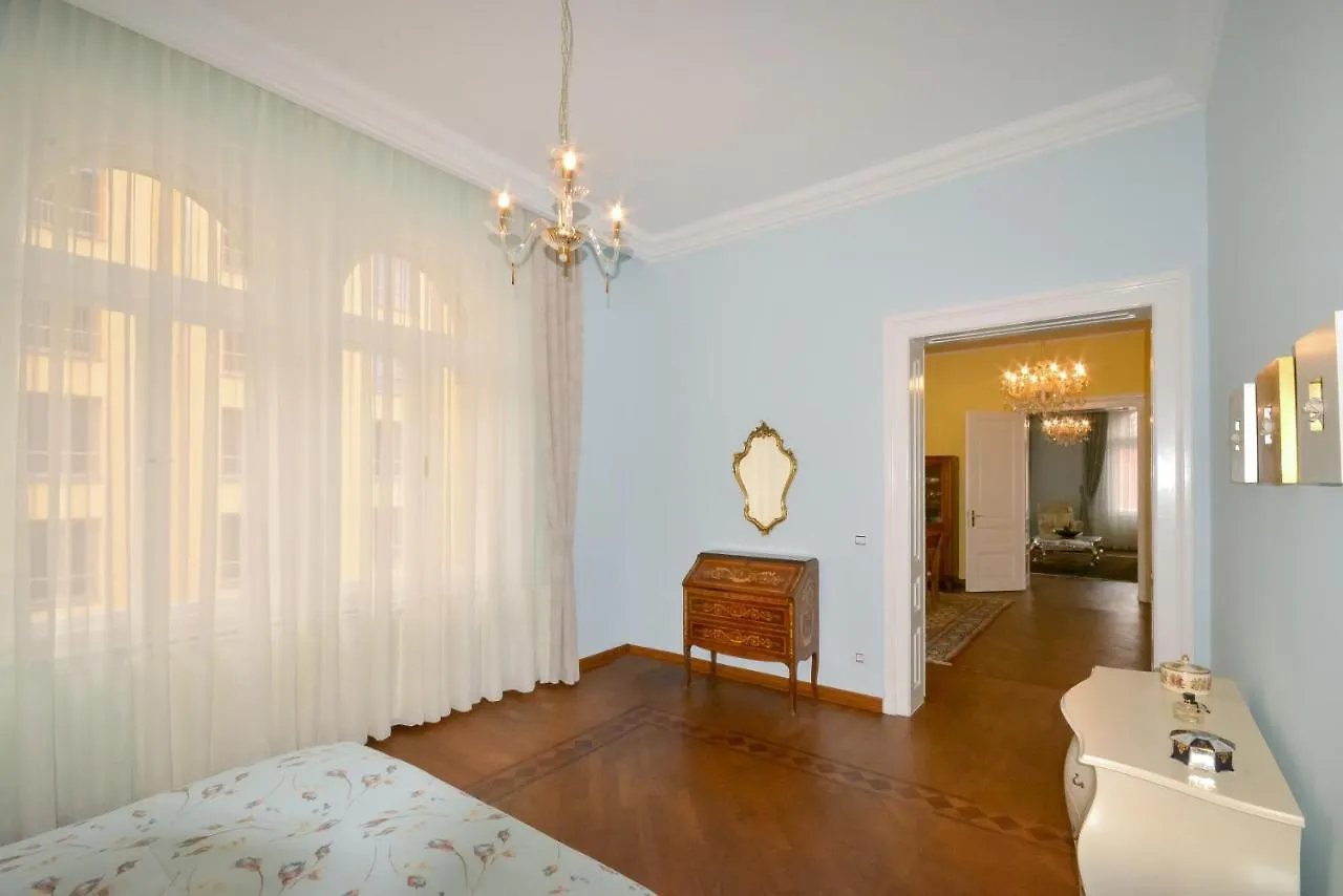 Dalmatinova 2-Bedroom Apartment With Castle View Ljubljana
